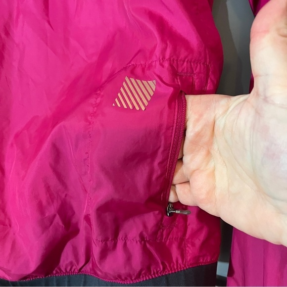 Nike Dry-Fit Running Windbreaker Lightweight Jacket Women's Medium Fuchsia - Picture 8 of 11